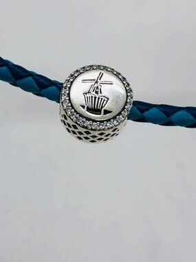✨✨Pandora Holland Windmill Dangle Charm